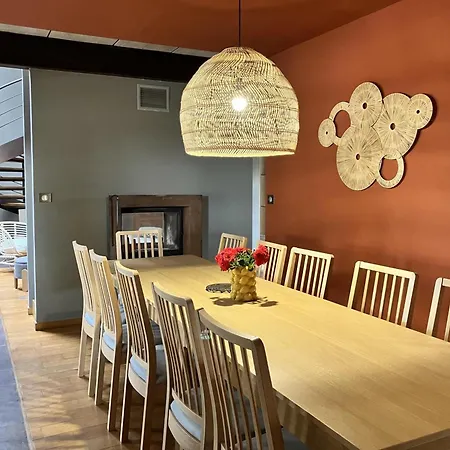 Holiday home Spacieux A Montbeugny, 14 Pers., Animaux Acceptes - Fr-1-489-593