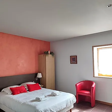 Spacieux A Montbeugny, 14 Pers., Animaux Acceptes * Montbeugny