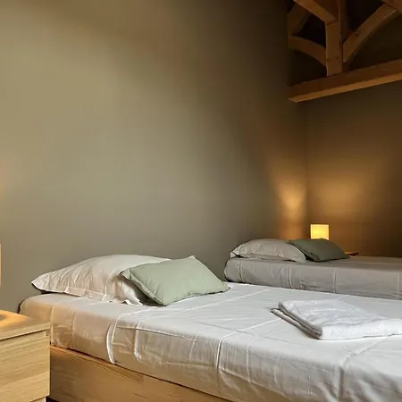 Spacieux A Montbeugny, 14 Pers., Animaux Acceptes - Fr-1-489-593