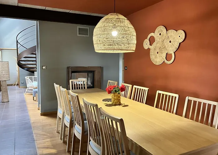 Holiday home Spacieux A Montbeugny, 14 Pers., Animaux Acceptes - Fr-1-489-593