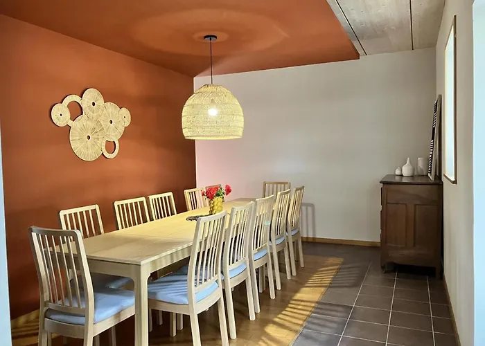 Spacieux A Montbeugny, 14 Pers., Animaux Acceptes - Fr-1-489-593