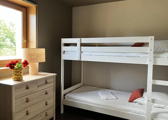 Spacieux A Montbeugny, 14 Pers., Animaux Acceptes - Fr-1-489-593 * Montbeugny