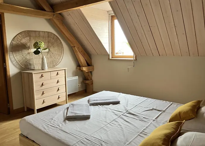 Holiday home Spacieux A Montbeugny, 14 Pers., Animaux Acceptes - Fr-1-489-593 Montbeugny